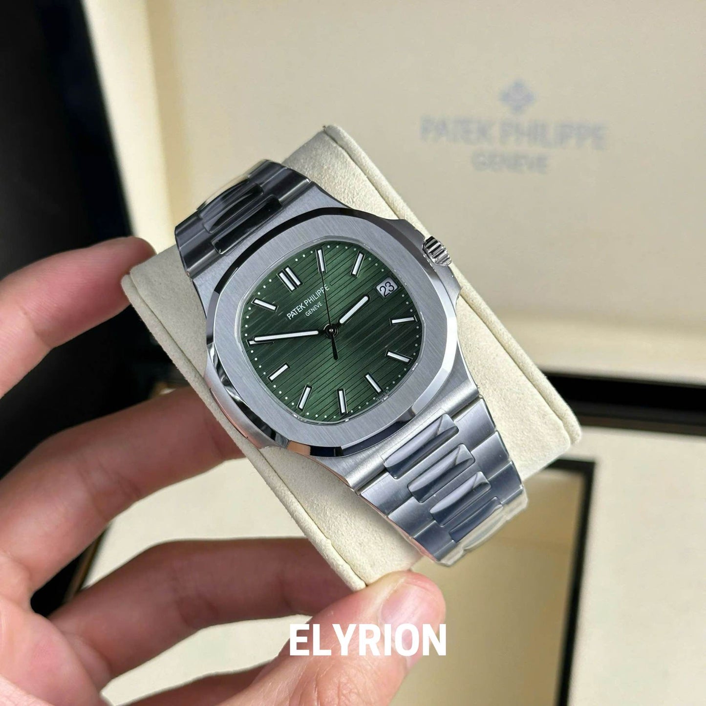 Montre Homme - Patek Nautilus Olive Green