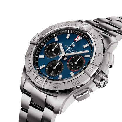 Montre Breitling Avenger B01 Chronograph automatique cadran bleu