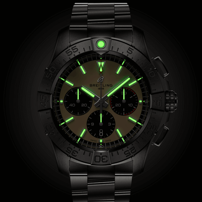 Montre Breitling Avenger B01 Chronograph automatique cadran sable